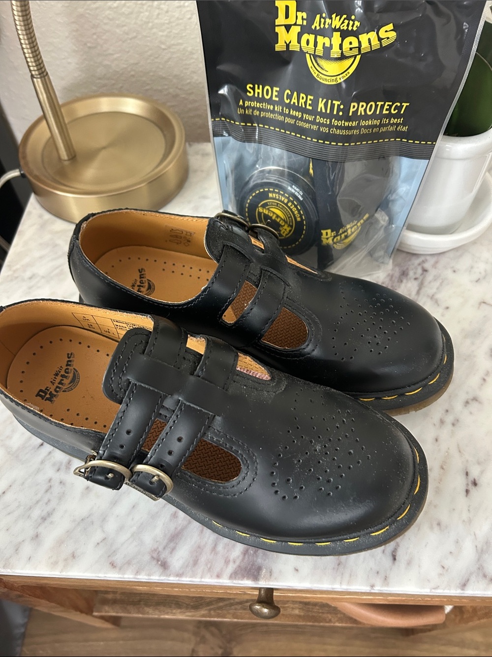 Dr. Martens Mary Jane  Black smooth Leather